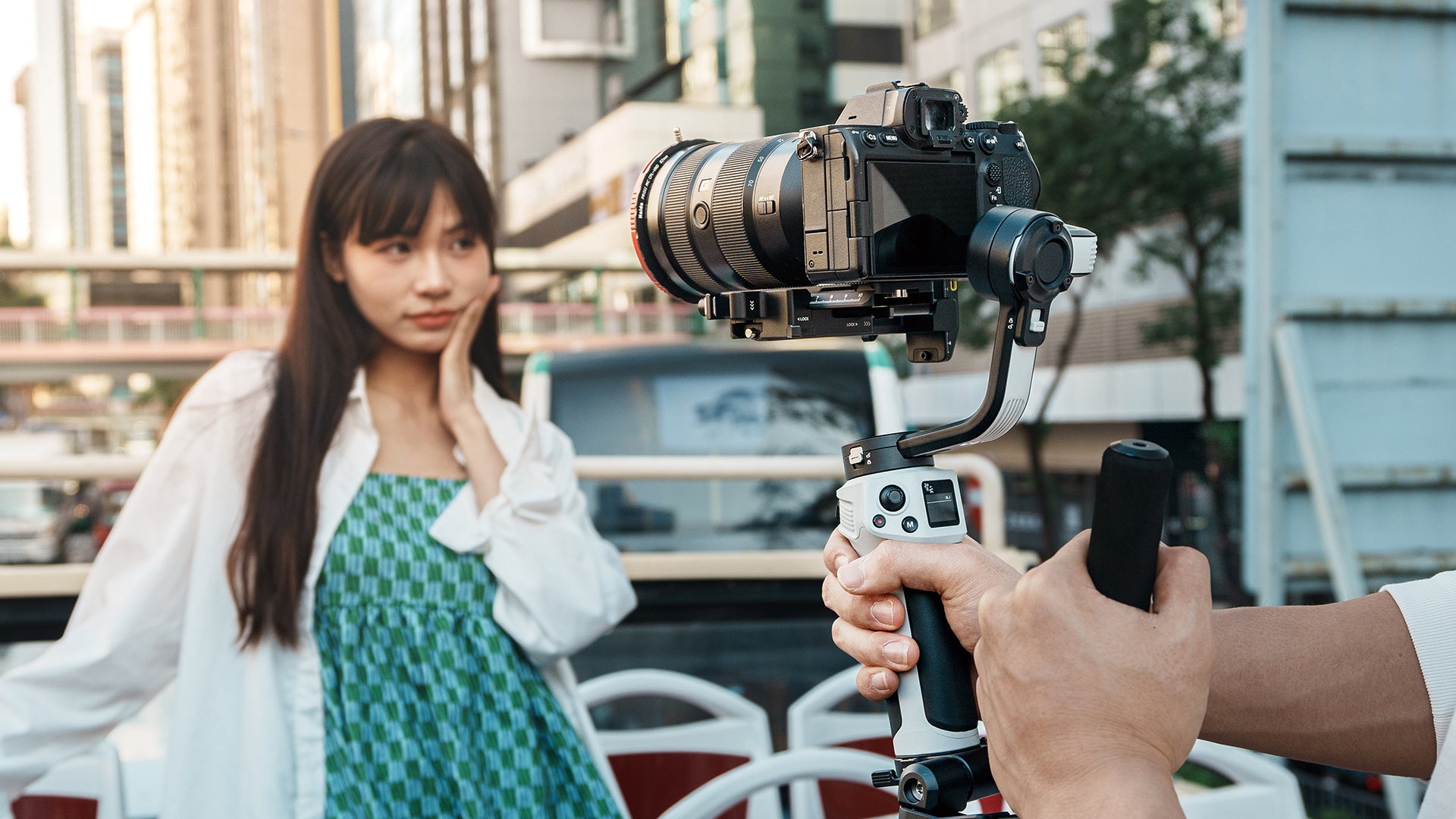 Gimbal vs. Flycam: Which is the Best Choice for Your Filmmaking?