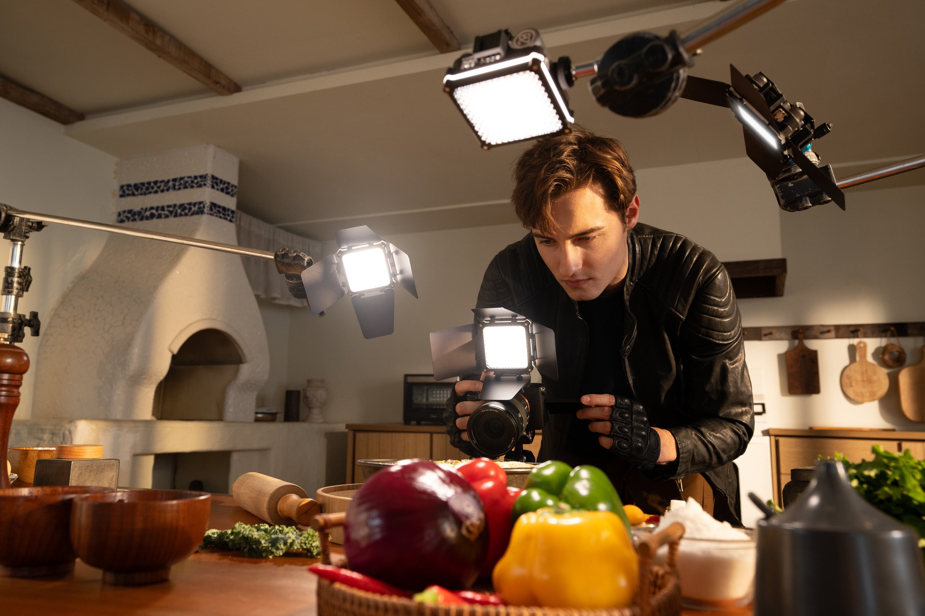 Mixed Lighting Photography: Balancing Multiple Light Sources for Accurate Color and Exposure