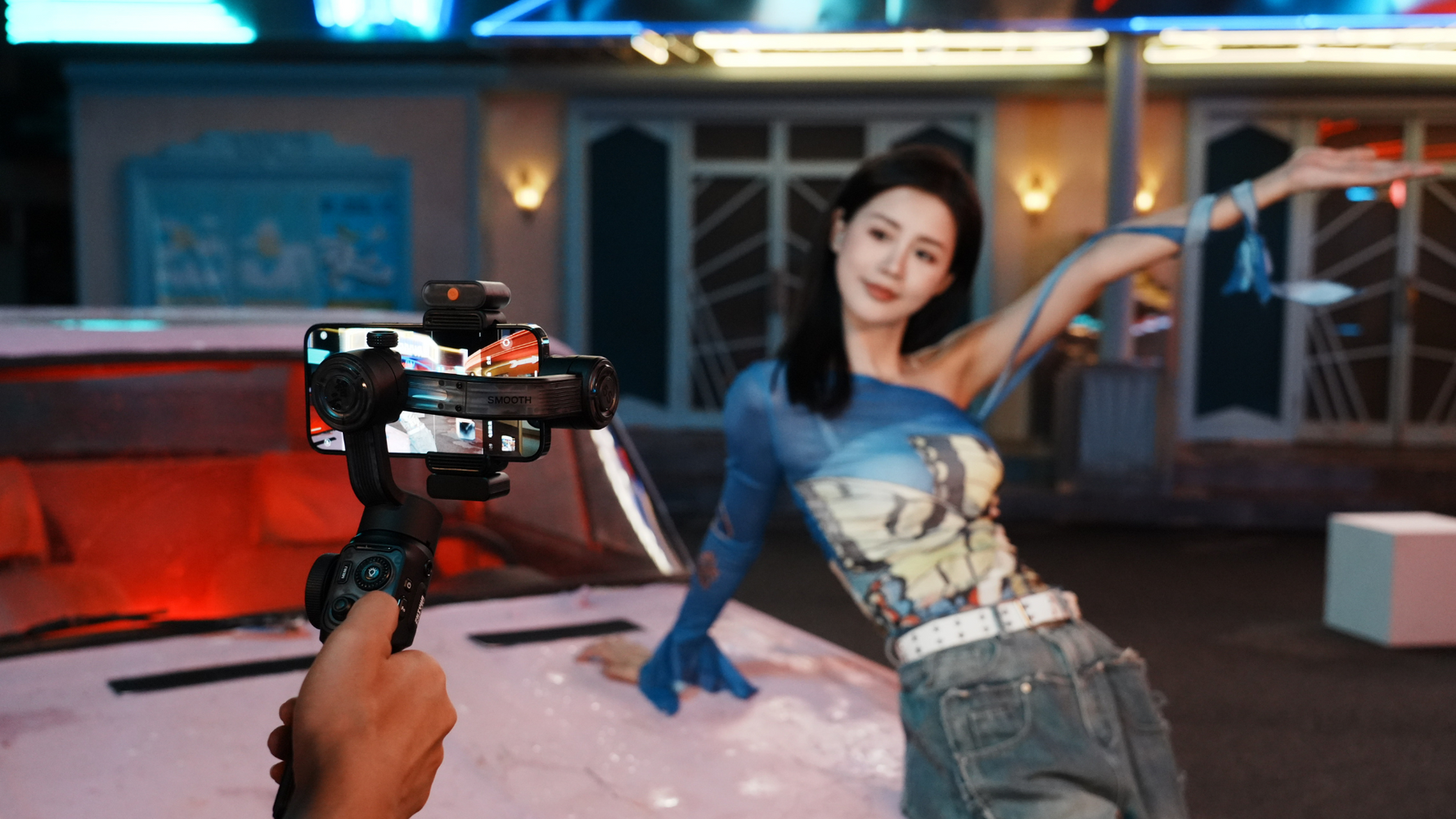 How ZHIYUN Smooth 5S AI Phone Gimbal Transforms Your Videos