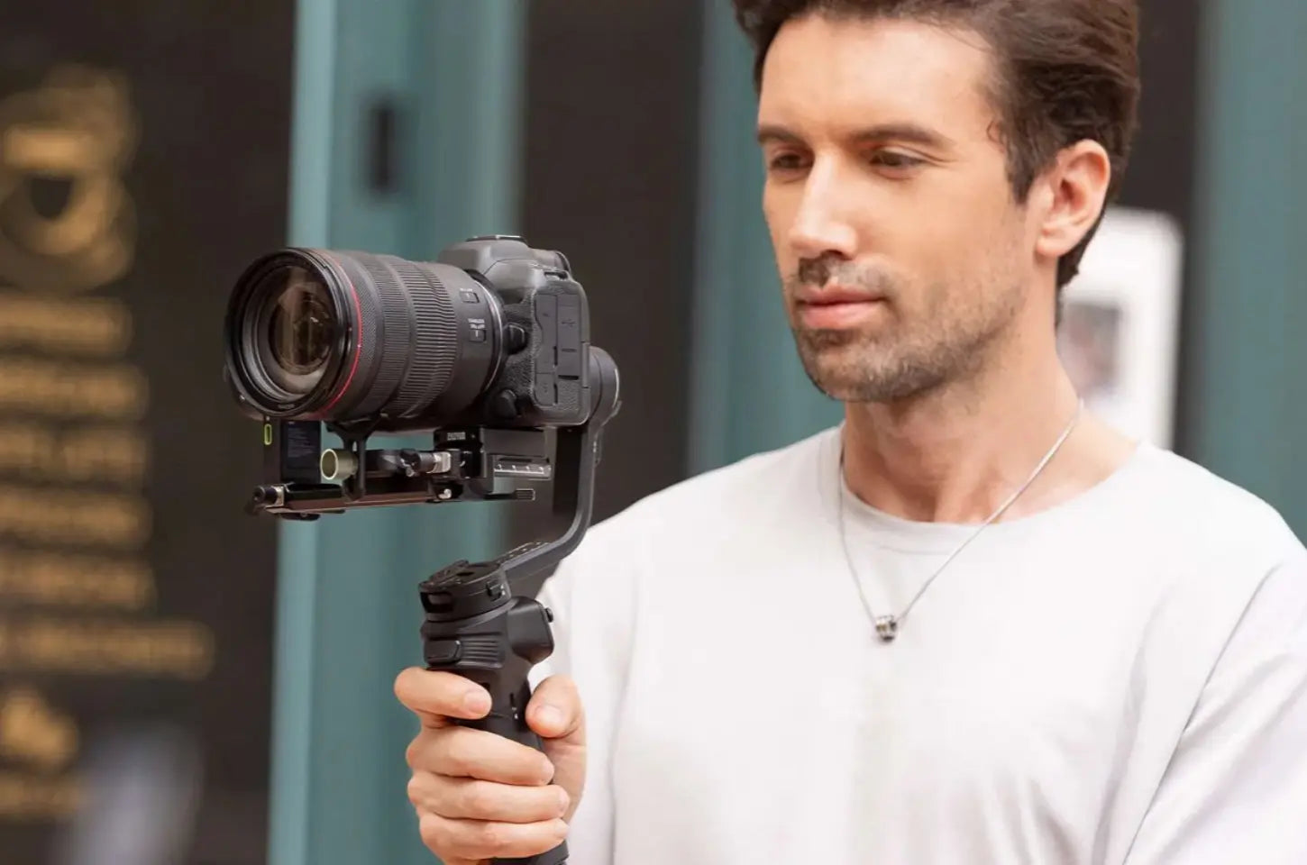 Beginner's Guide: What a Camera Stabilizer Does and How to Use It